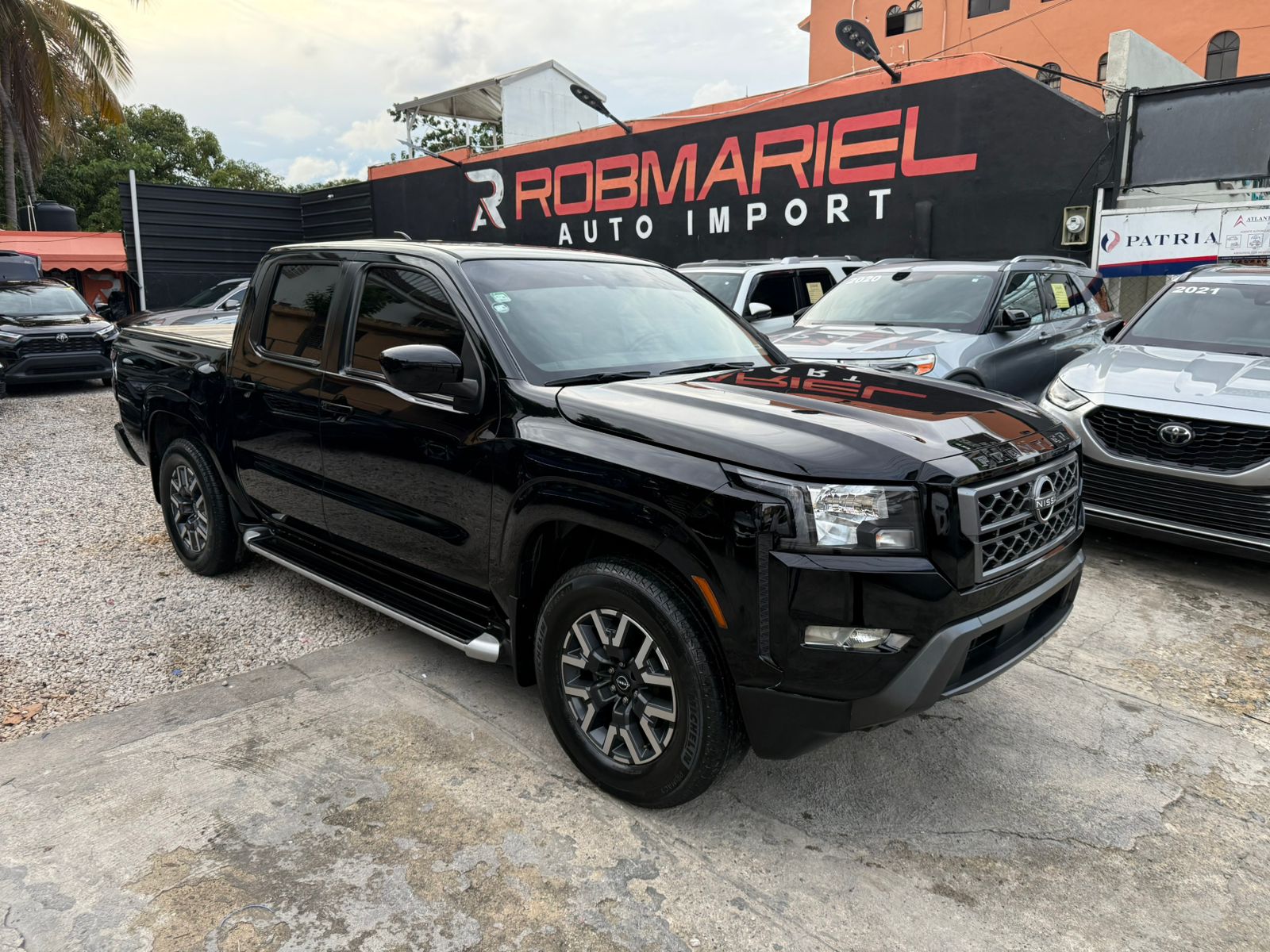 NISSAN FRONTIER SV 2022 Foto 7290491-2.jpg