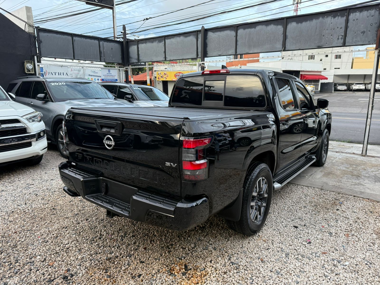 NISSAN FRONTIER SV 2022 Foto 7290491-6.jpg