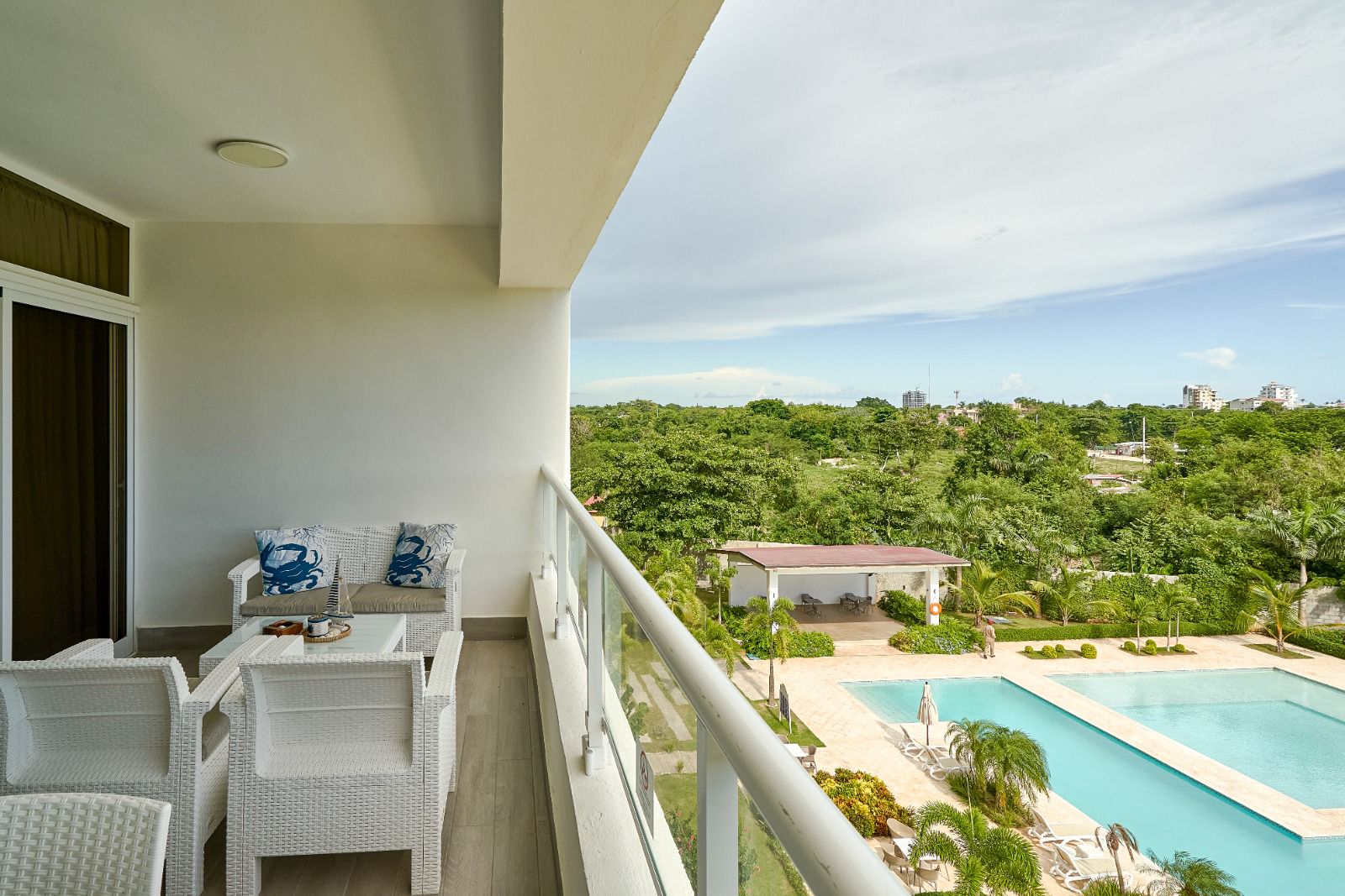 Vendo hermoso apartamento en JUAN DOLIO  Foto 7290679-5.jpg