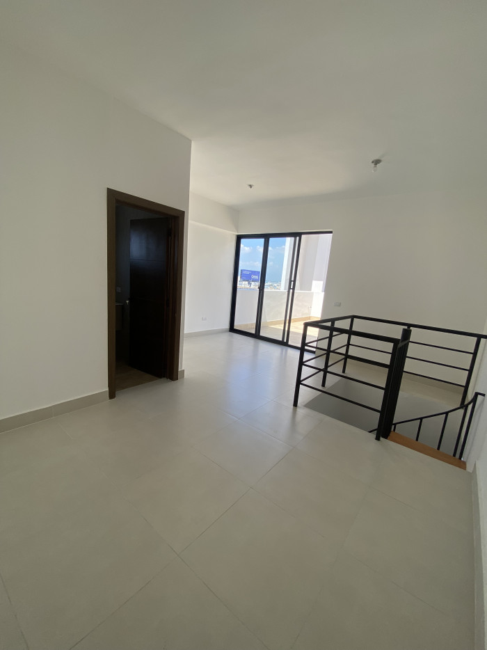 Moderno Penthouse en venta en el sector de Mirador Norte Santo Domingo Foto 7290936-2.jpg