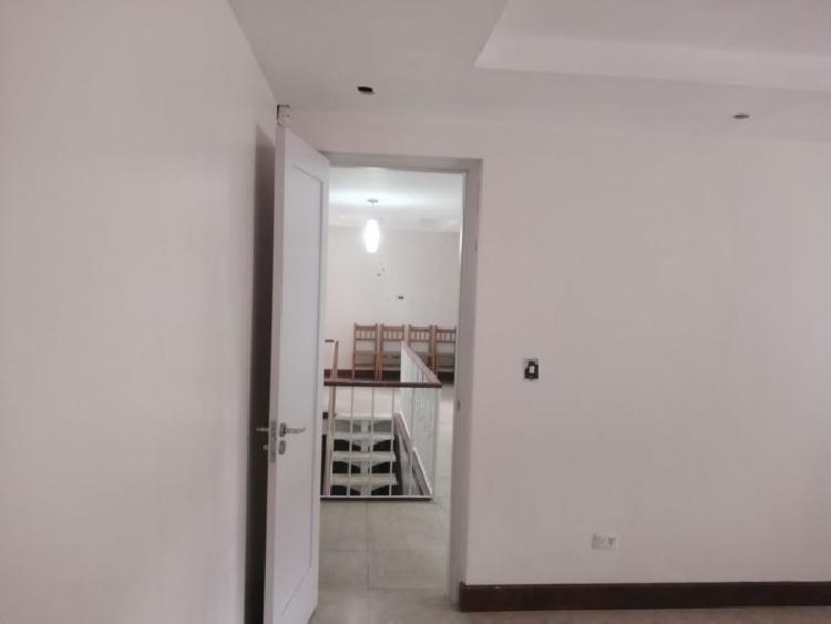 Nave en alquiler con oficinas en Villa Aura Foto 7290960-12.jpg