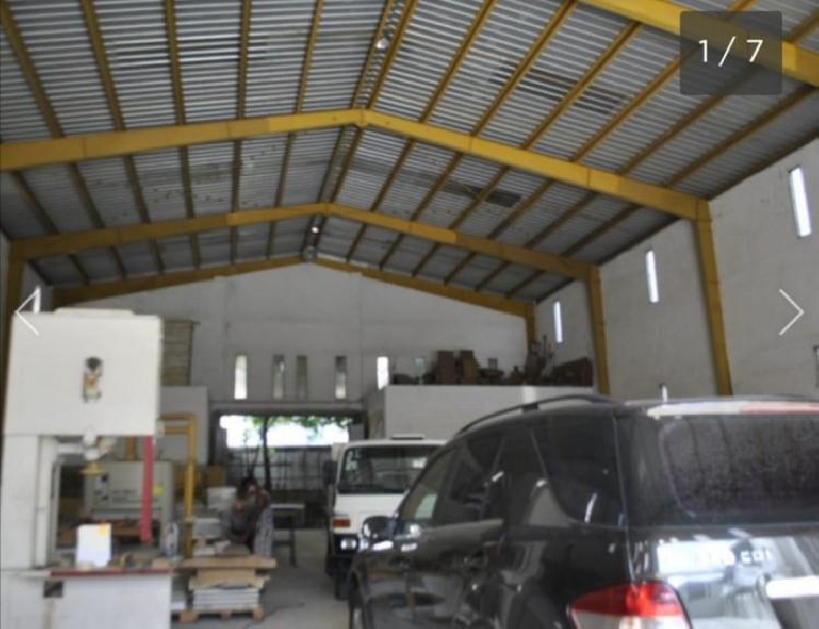 Nave en alquiler con oficinas en Villa Aura Foto 7290960-3.jpg