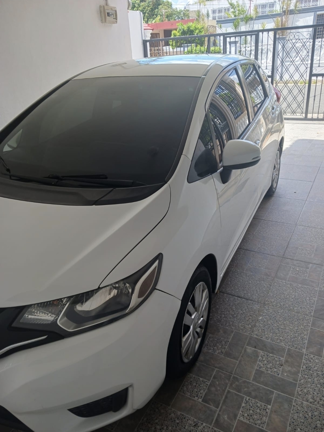 Vendo Honda Fit LX 2015 Versión Americana  Foto 7291015-3.jpg