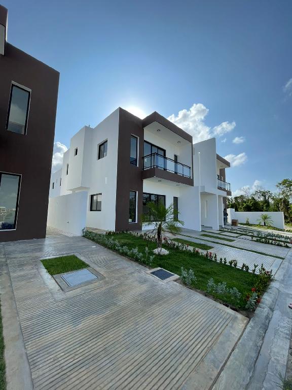 Villa de dos niveles en Punta Cana Foto 7291168-1.jpg