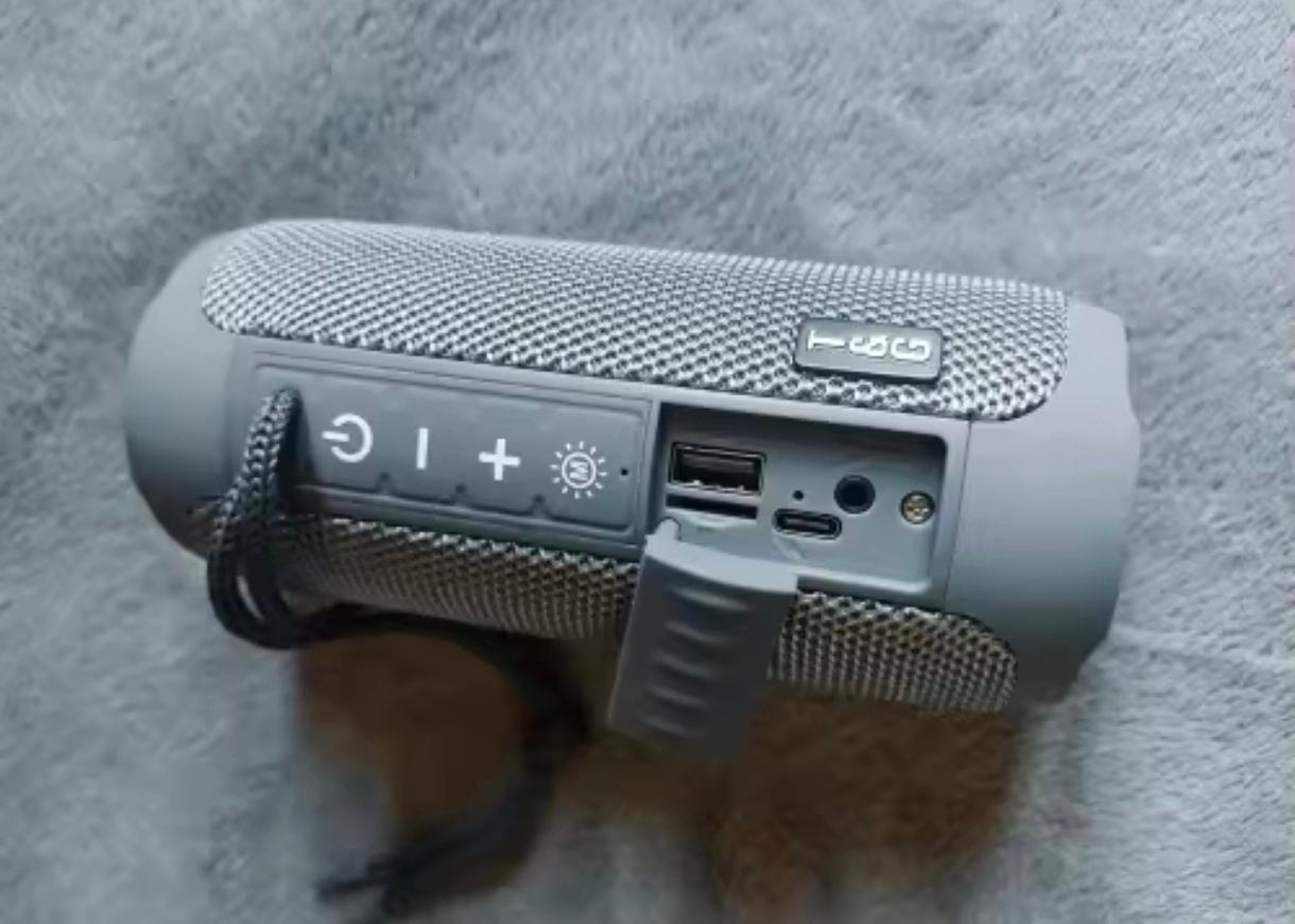 OFERTA Bocina con bluetooth radio FM y sonido en alta calidad Foto 7291219-21.jpg