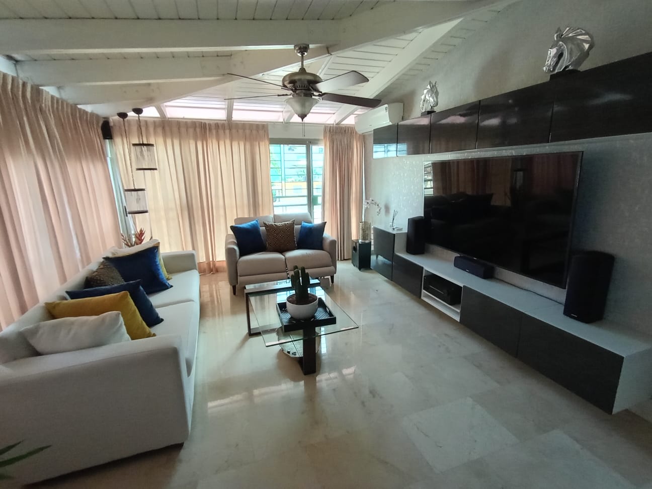 Vendo apartamento 2do nivel con terraza techada en Alma Rosa I  Foto 7291239-10.jpg