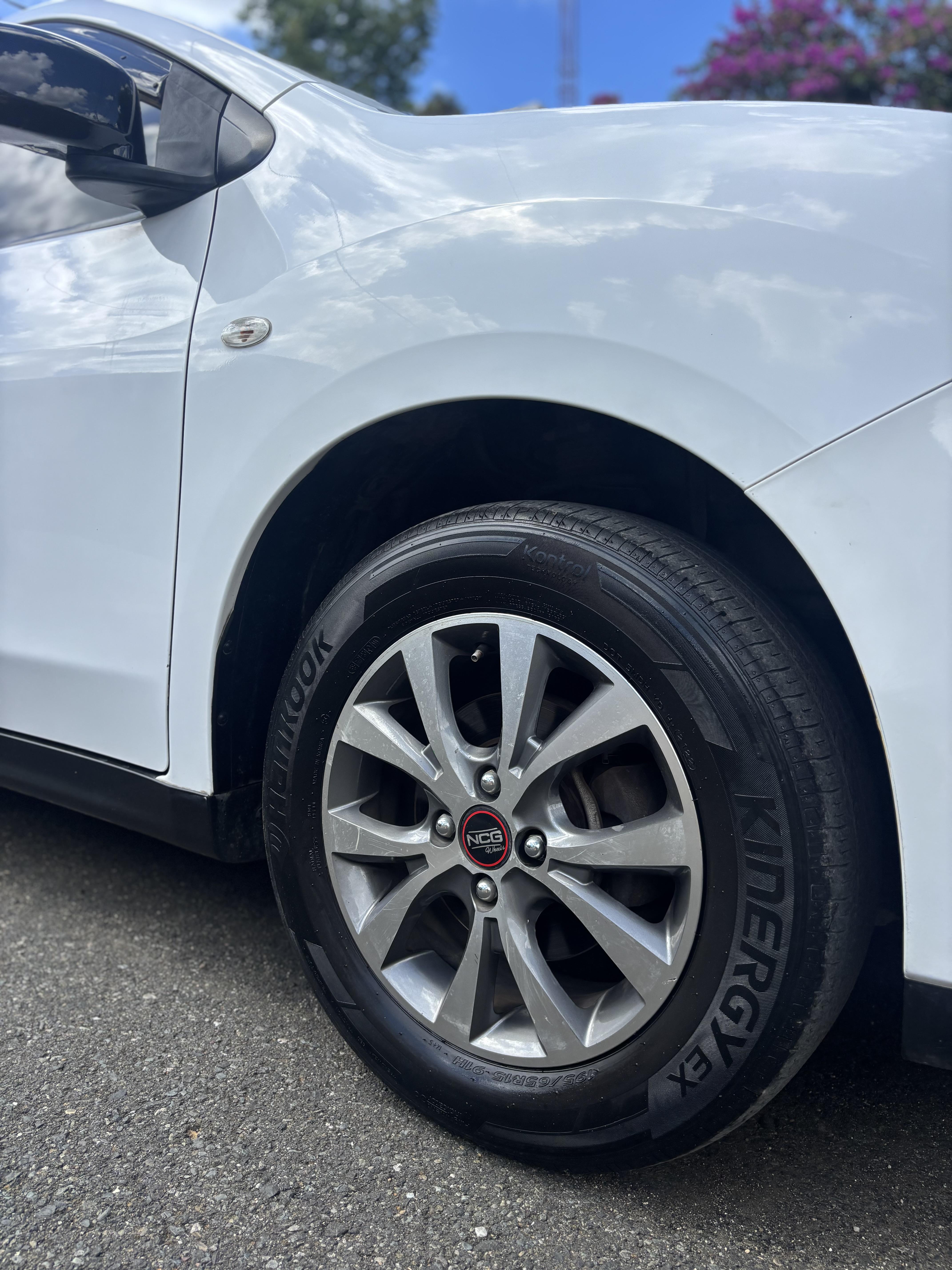 Nissan AD 2016 version Full wingroad Foto 7291371-6.jpg