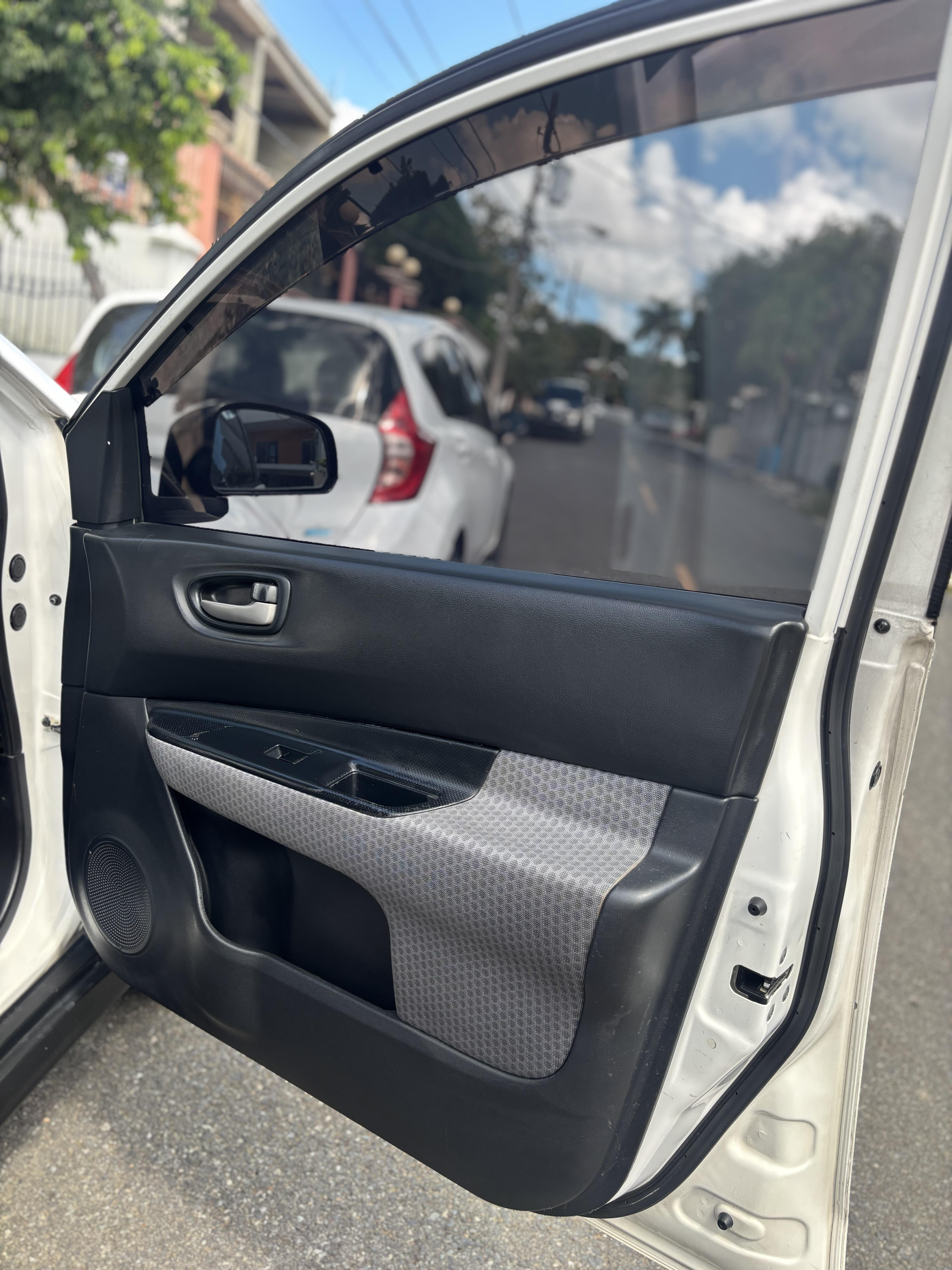 Nissan AD 2016 version Full wingroad Foto 7291371-7.jpg