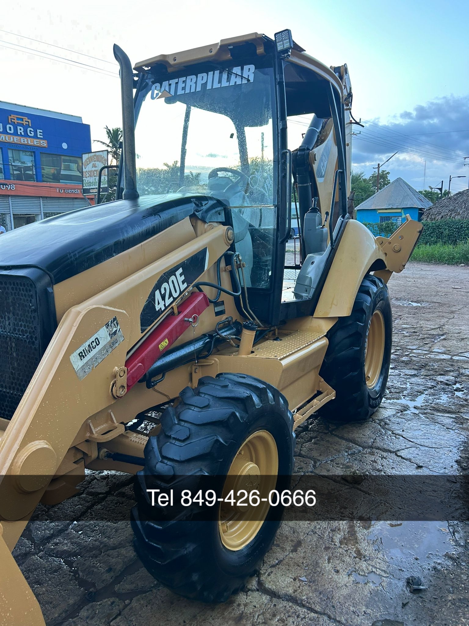 Caterpillar 420E 4x4 2009 en Monte Plata Foto 7291409-2.jpg