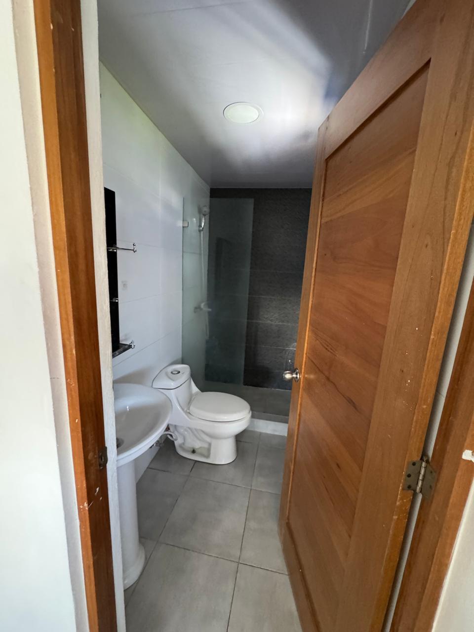 Apartamento en Vista Hermosa 4to nivel Santo Domingo Este Foto 7291461-10.jpg