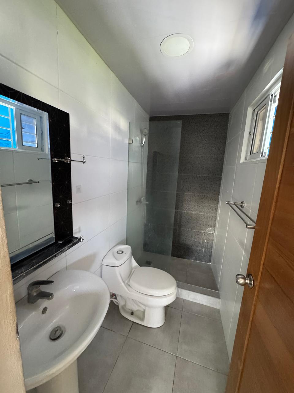 Apartamento en Vista Hermosa 4to nivel Santo Domingo Este Foto 7291461-12.jpg