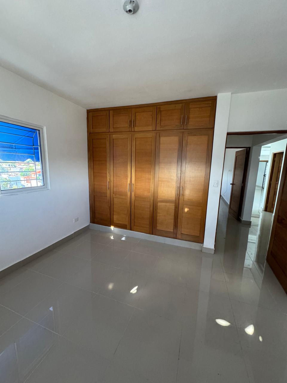 Apartamento en Vista Hermosa 4to nivel Santo Domingo Este Foto 7291461-13.jpg