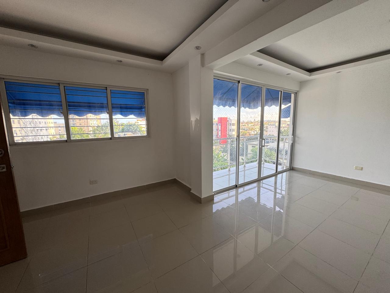 Apartamento en Vista Hermosa 4to nivel Santo Domingo Este Foto 7291461-2.jpg