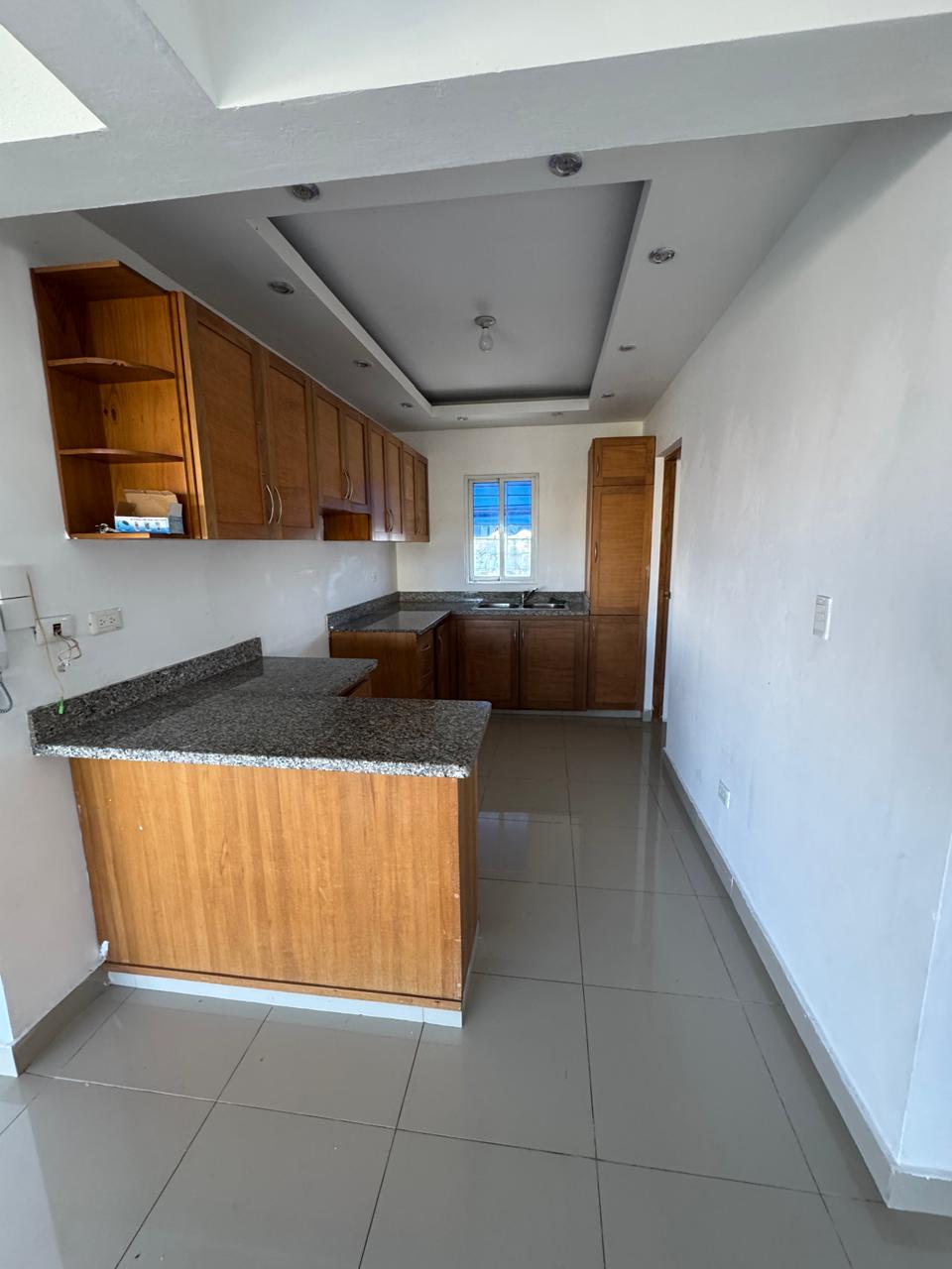 Apartamento en Vista Hermosa 4to nivel Santo Domingo Este Foto 7291461-5.jpg