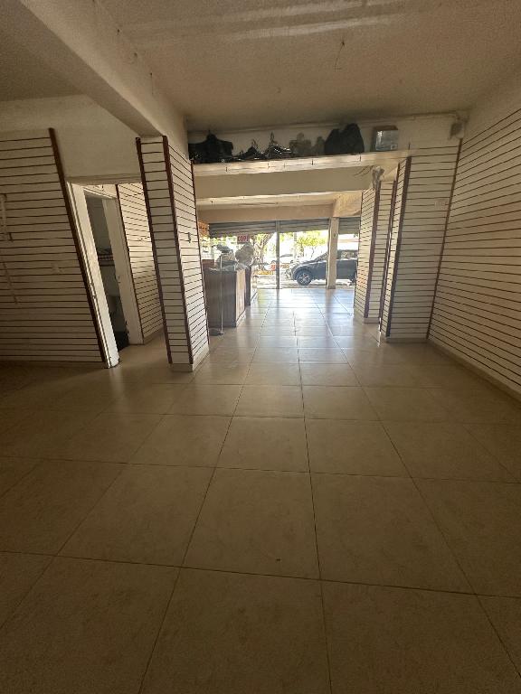 Local Comercial en Alquiler – Próximo a la Av. Independencia Gazcue  Foto 7291554-3.jpg
