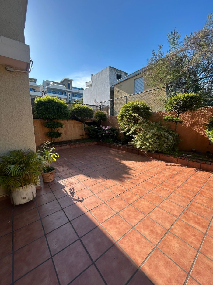 Casa en Los Prados  Uso Familiar O Comercial  Foto 7291637-1.jpg