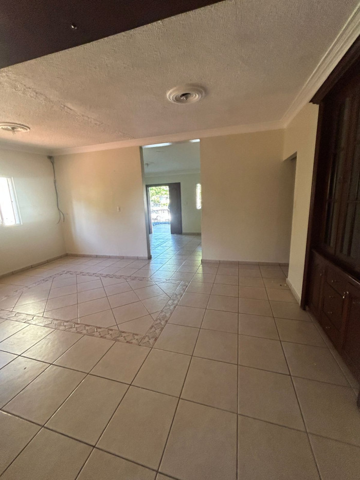 Casa en Los Prados  Uso Familiar O Comercial  Foto 7291637-14.jpg