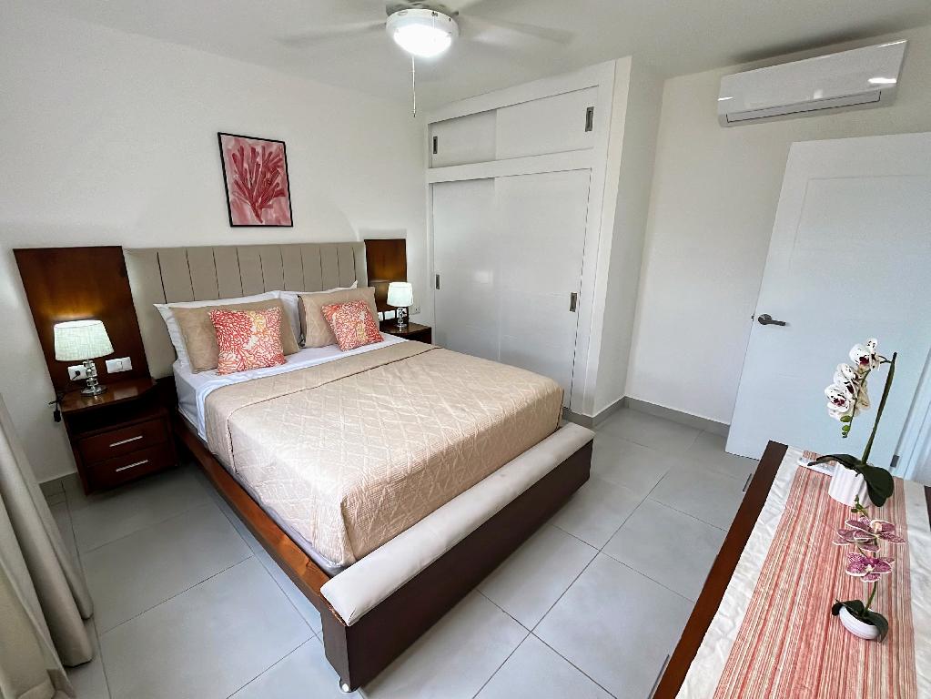 Villa de 3 Habitaciones en Venta en Playa Nueva Romana.  Foto 7291657-1.jpg