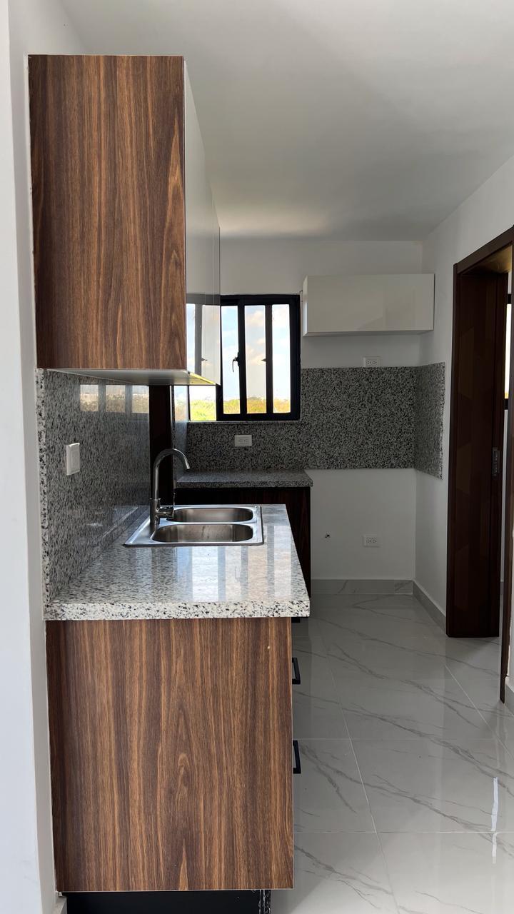 Apartamento de 3 Habitaciones en Venta en la Av. Ecológica.  Foto 7291721-4.jpg
