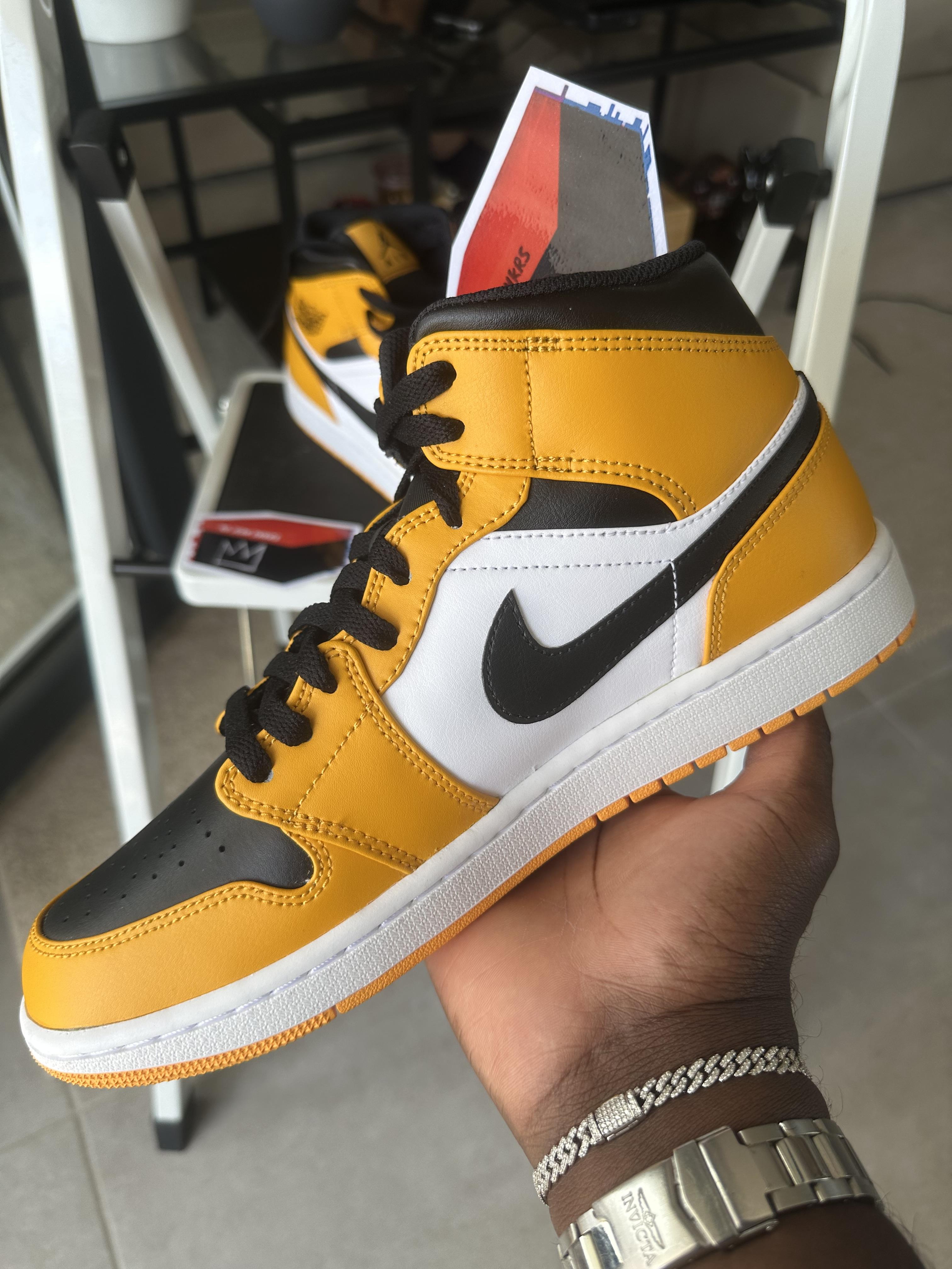 Tenis Teni NIKE AIR JORDAN 1 MID TAXI BLACK AND YELLOW Original Origin Foto 7291747-12.jpg
