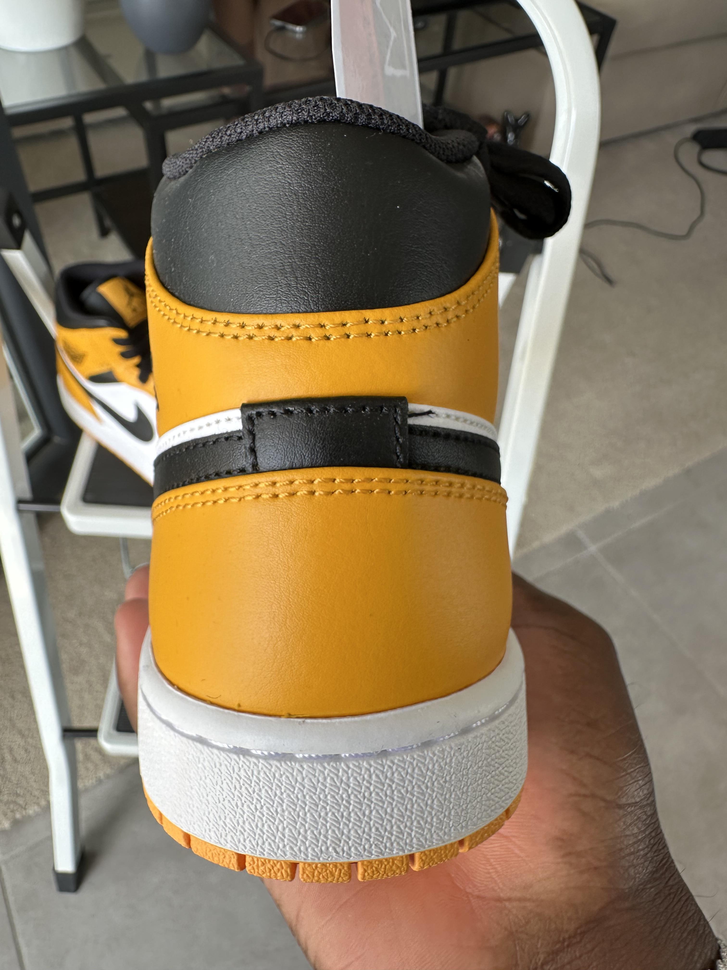 Tenis Teni NIKE AIR JORDAN 1 MID TAXI BLACK AND YELLOW Original Origin Foto 7291747-6.jpg
