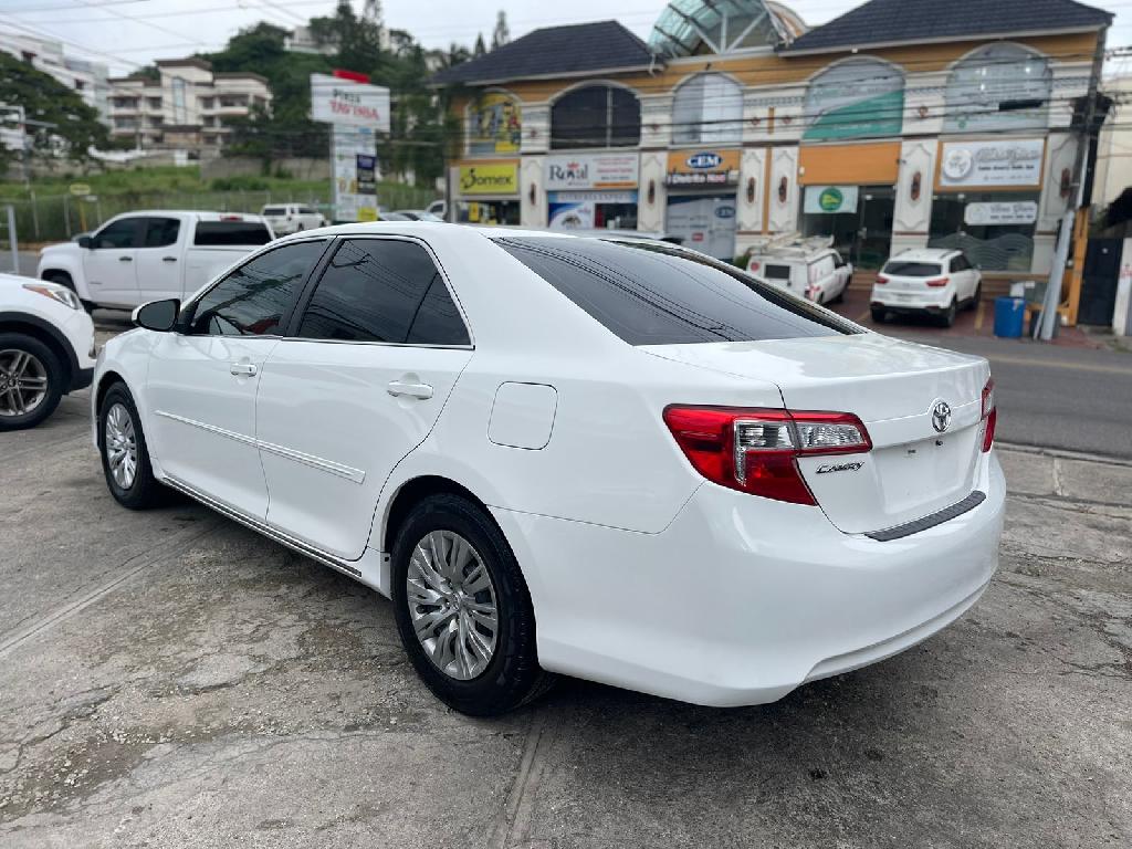 Toyota Camry LE 2013   Foto 7291770-1.jpg