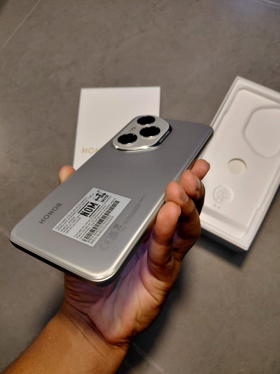 HONOR 400 PRO 5G 512GB Foto 7291788-5.jpg