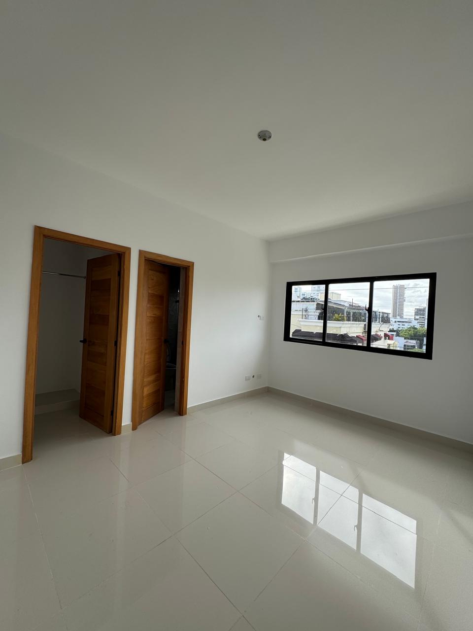 APARTAMENTO DISPONIBLE EN TORRE SECTOR RENACIMIENTO Foto 7291898-1.jpg