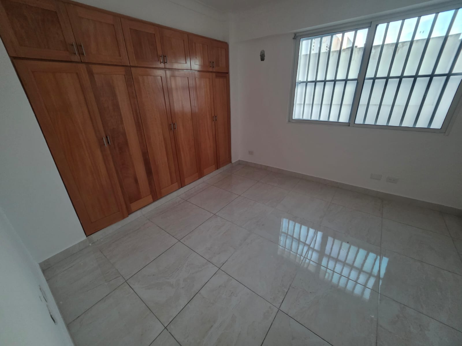 Alquilo Apto en Reparto Miguelina próximo a Plaza Patio Colombia  Foto 7291989-10.jpg
