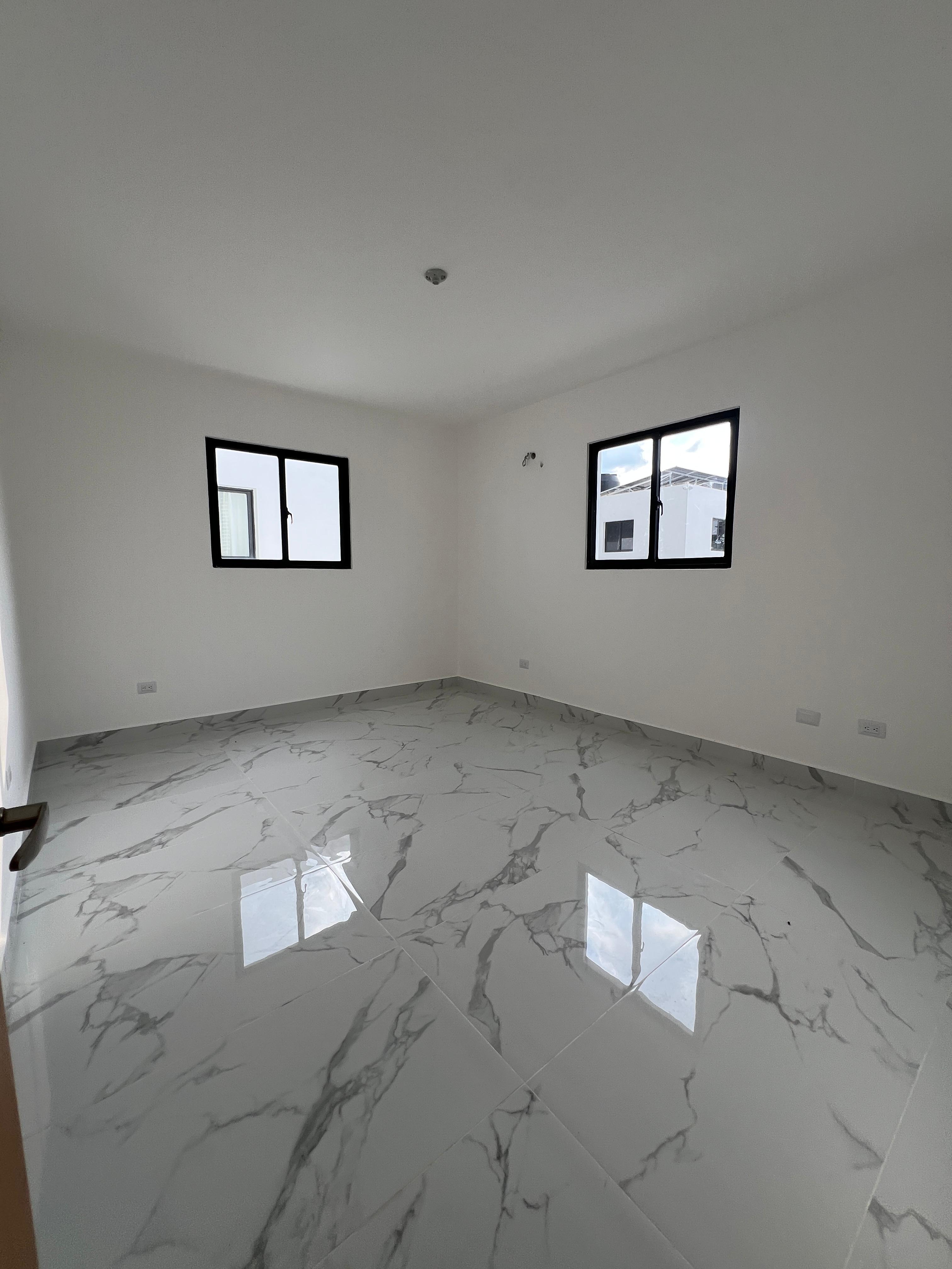 ???? VENTA DE CASA NUEVA EN AUTOPISTA DUARTE – PRÓXIMO AL AEROPUERTO S Foto 7291992-10.jpg
