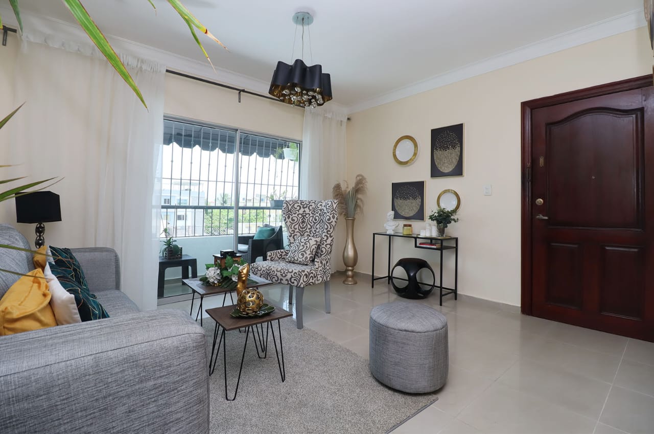 Cómodo amplio y elegante apartamento  Ensanche Ozama   Foto 7292230-3.jpg