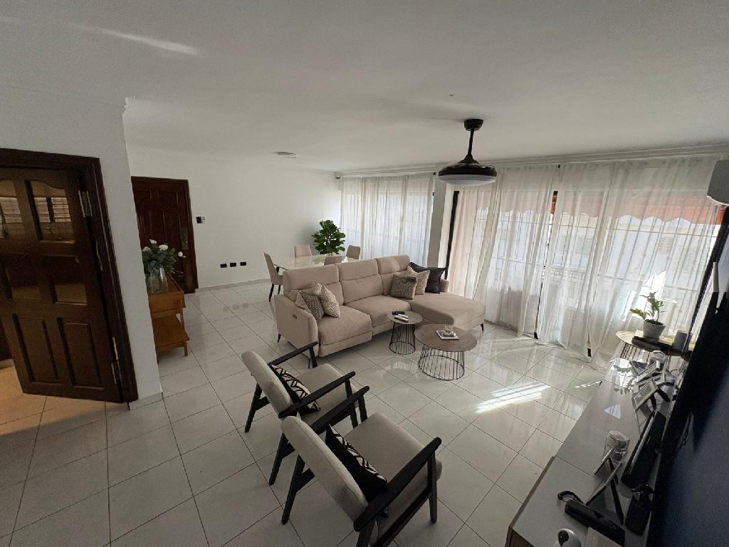 Apartamento en alquiler en el sector de Evaristo Morales. Foto 7292423-1.jpg