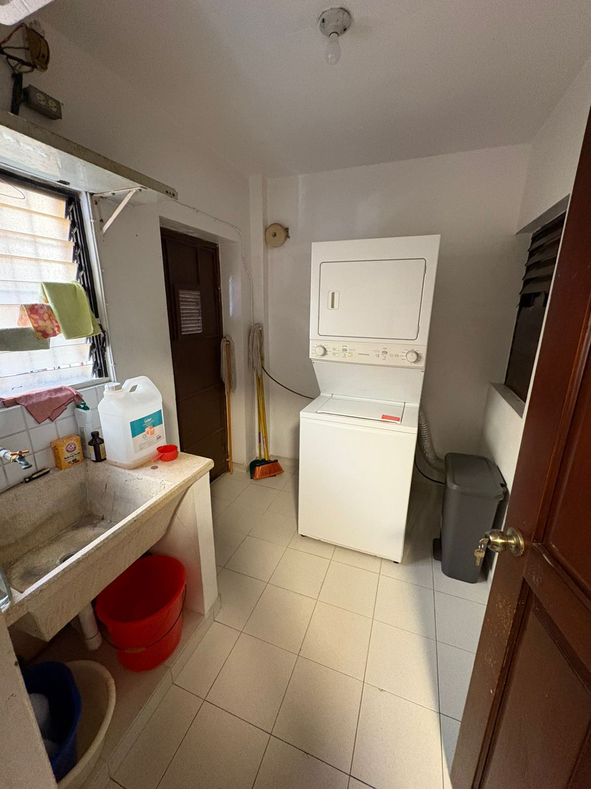 Apartamento en alquiler en el sector de Evaristo Morales. Foto 7292423-4.jpg