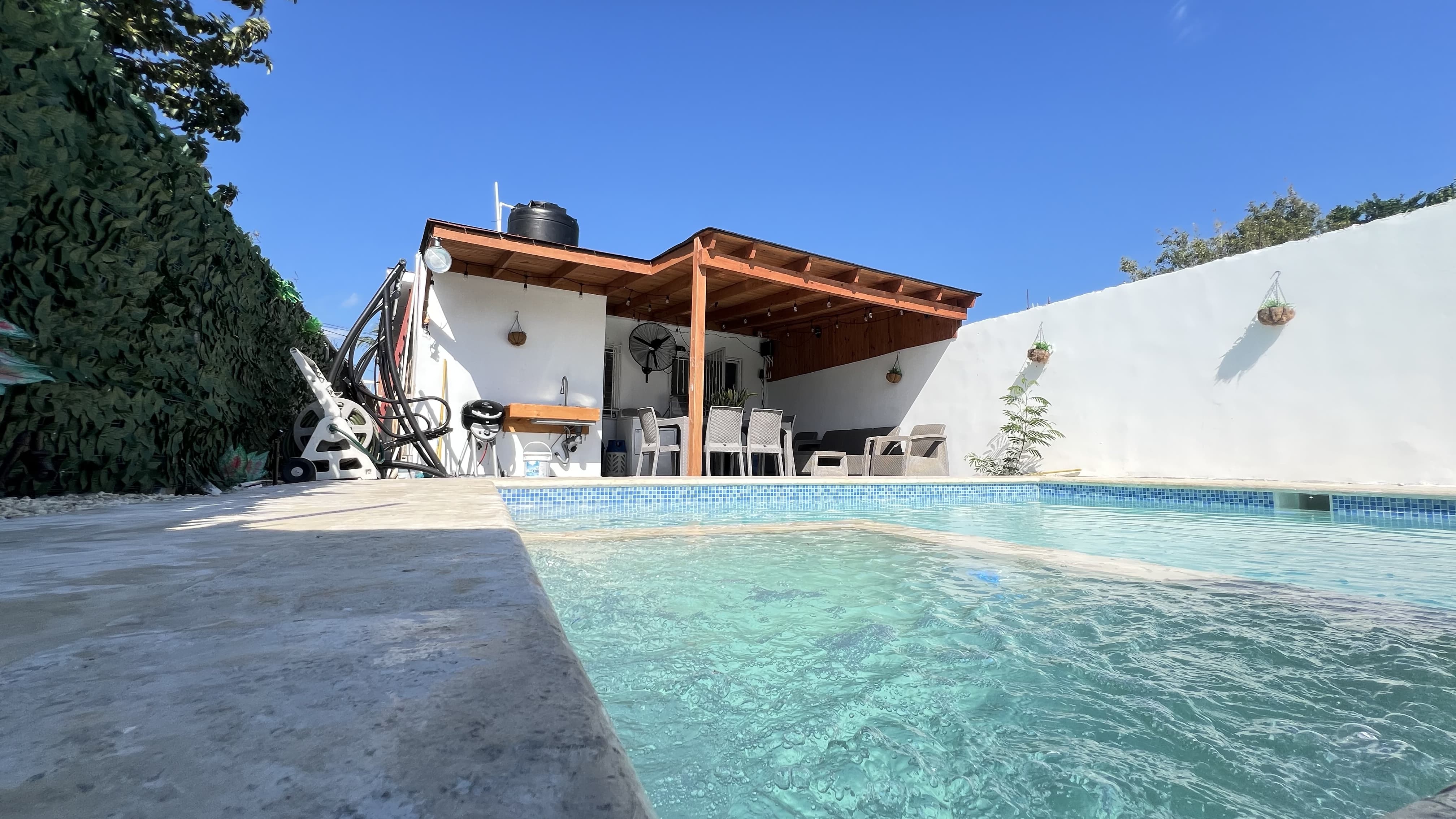 Villa de Oportunidad en Punta Cana – Full Amueblada con Piscina Privad Foto 7292427-3.jpg