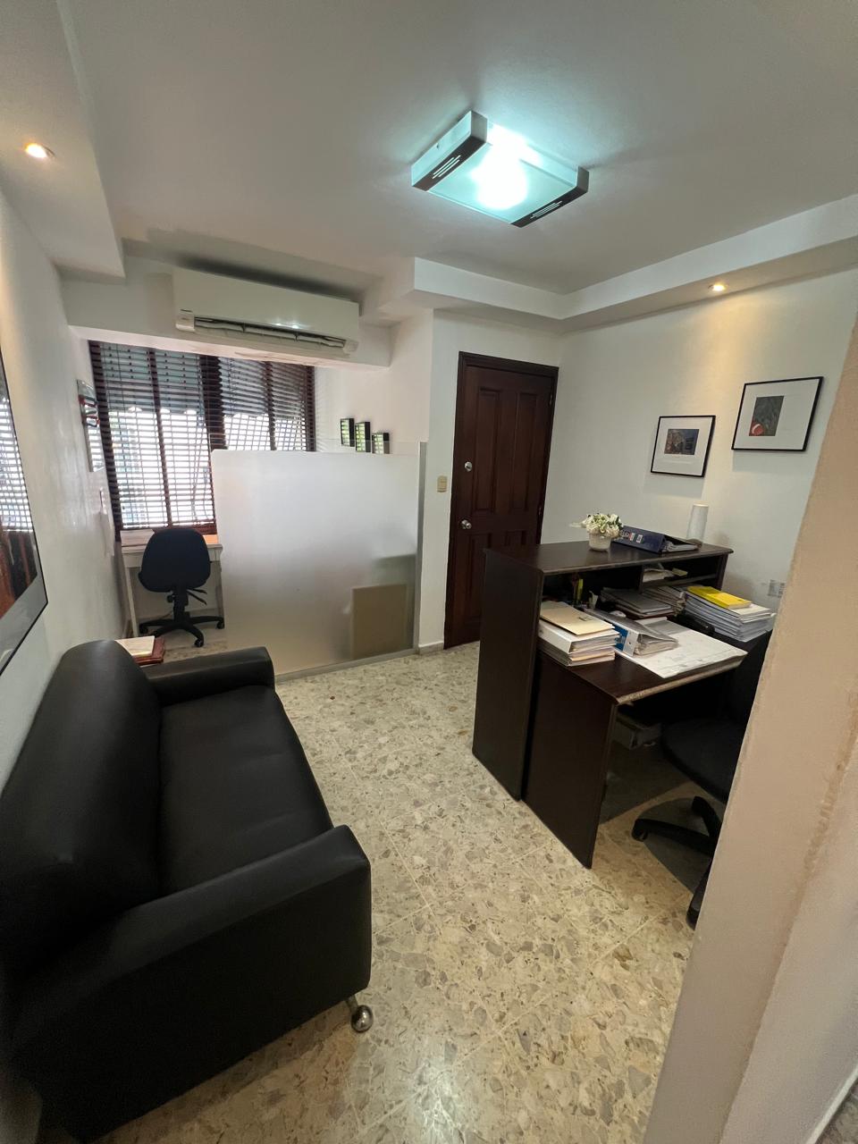 LOCAL DE OFICINAS EN ALQUILER ENS. NACO 3 OFICINAS RECEPCION 74 Mts.2  Foto 7292483-15.jpg