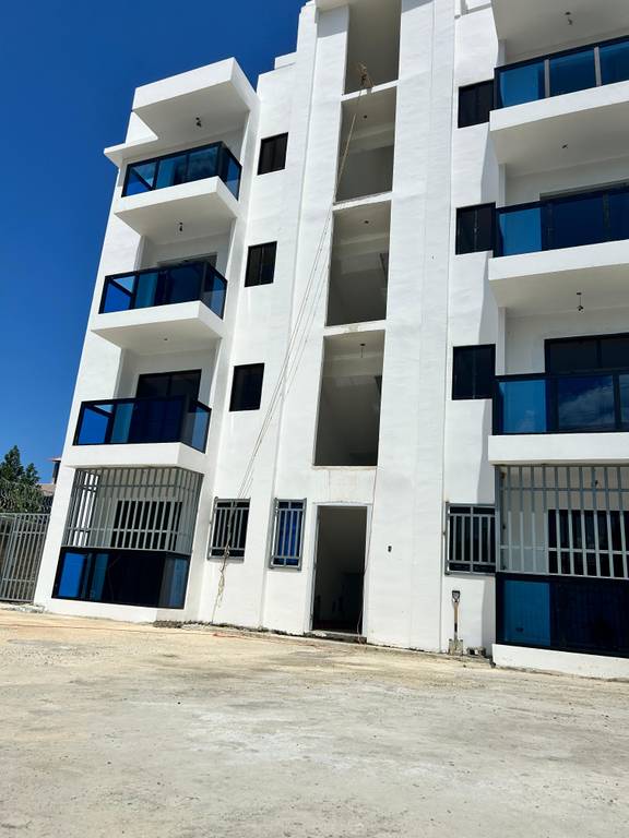 EXCLUSIVO PROYECTO DE APARTAMENTOS CASI LISTOS CON VISTA AL MAR 4TO N Foto 7292857-2.jpg