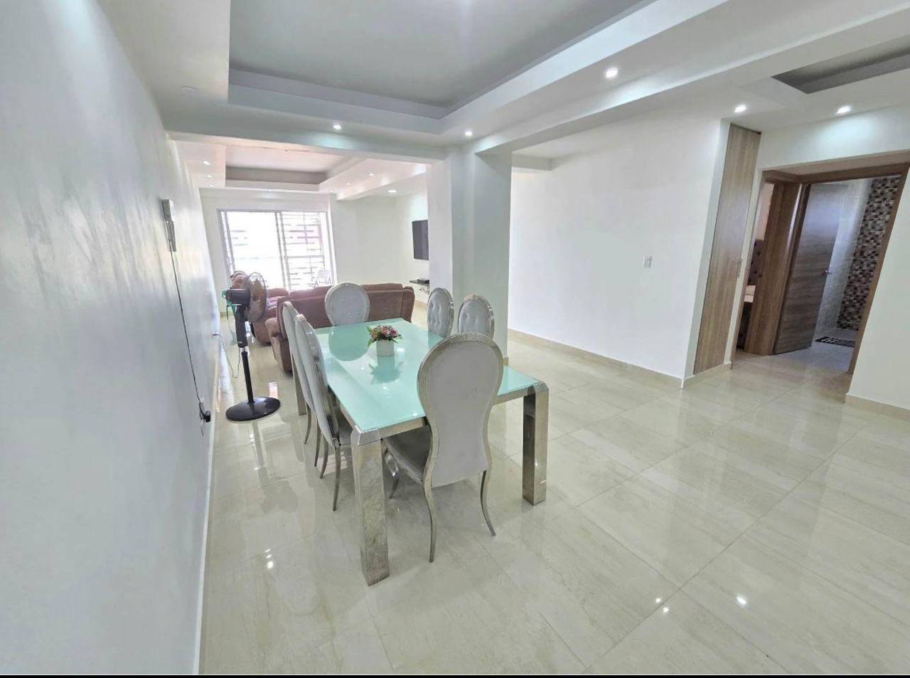 APARTAMENTO  LISTO EN SAN ISIDRO LISTO TERCER NIVEL CON 138MT2  Foto 7292859-2.jpg
