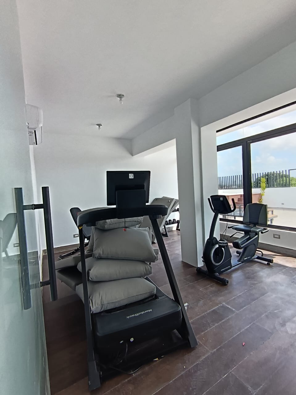 APARTAMENO LISTO EN ARROYO HONDO EXCELENTE UBICACION PROXIMO A G Foto 7292860-11.jpg