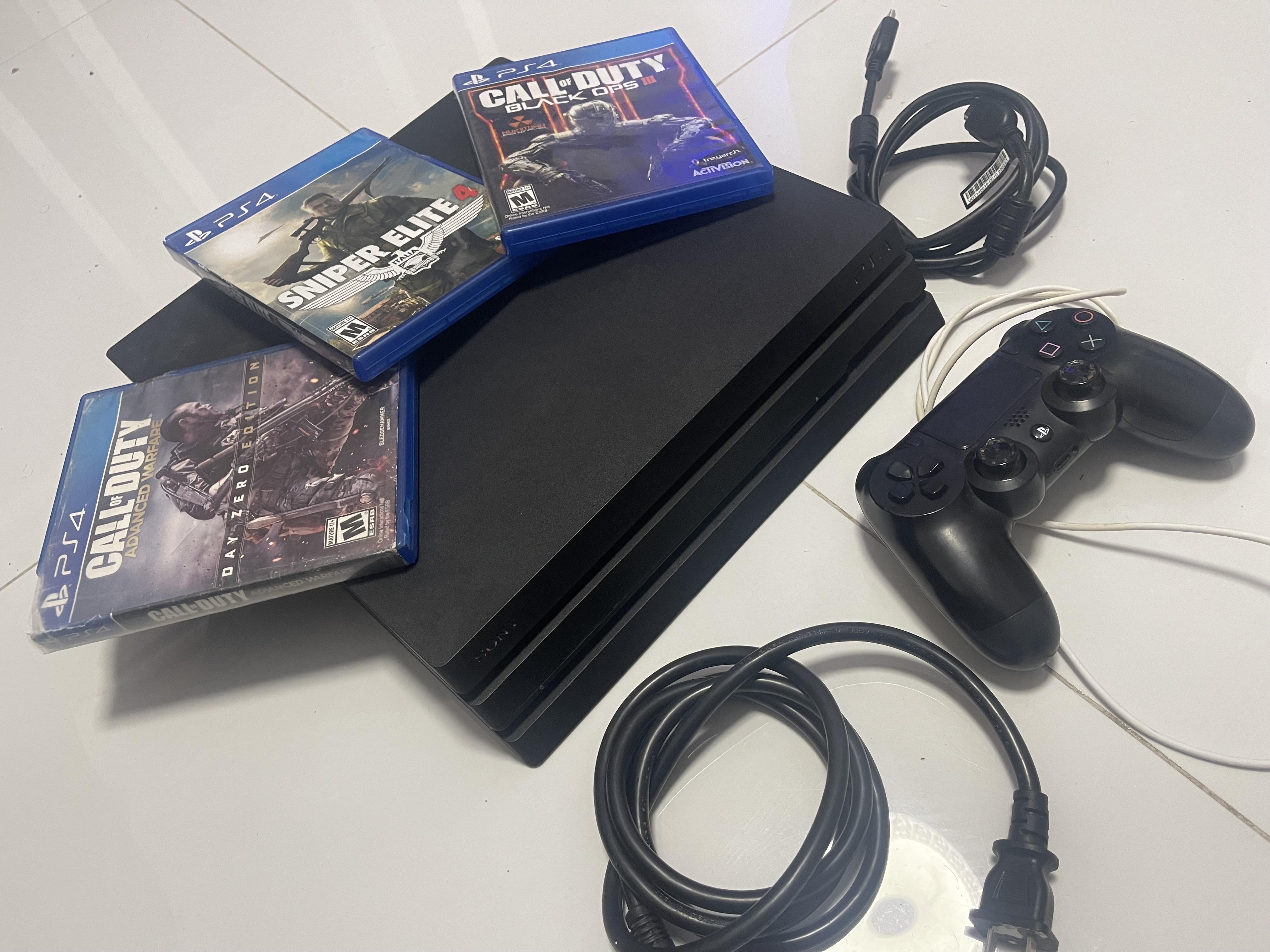 Play PS4 Pro 1TB  Foto 7293026-2.jpg