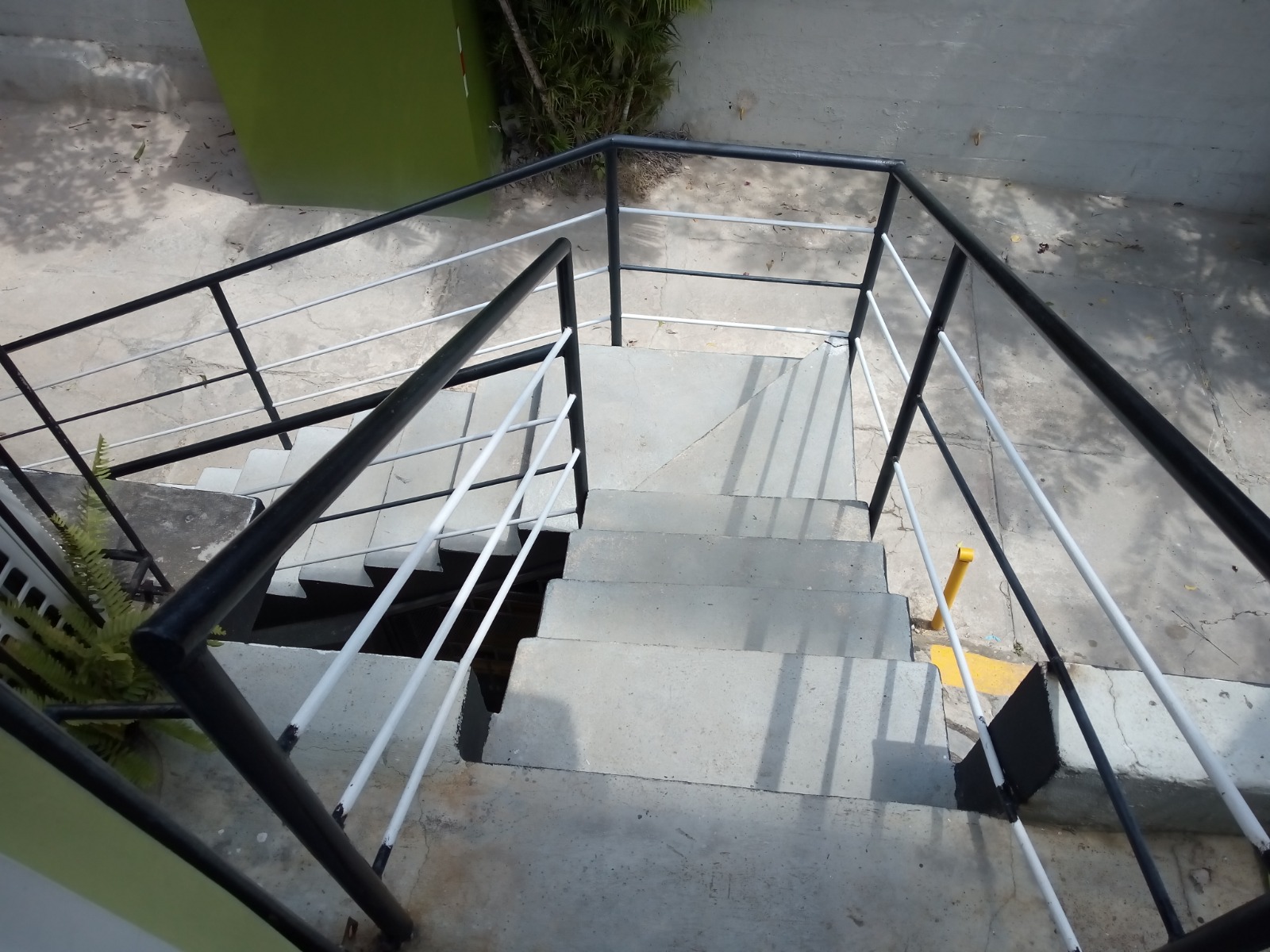 Alquilo Local Comercial – Bella Vista Rómulo Betancourt  Foto 7293060-2.jpg