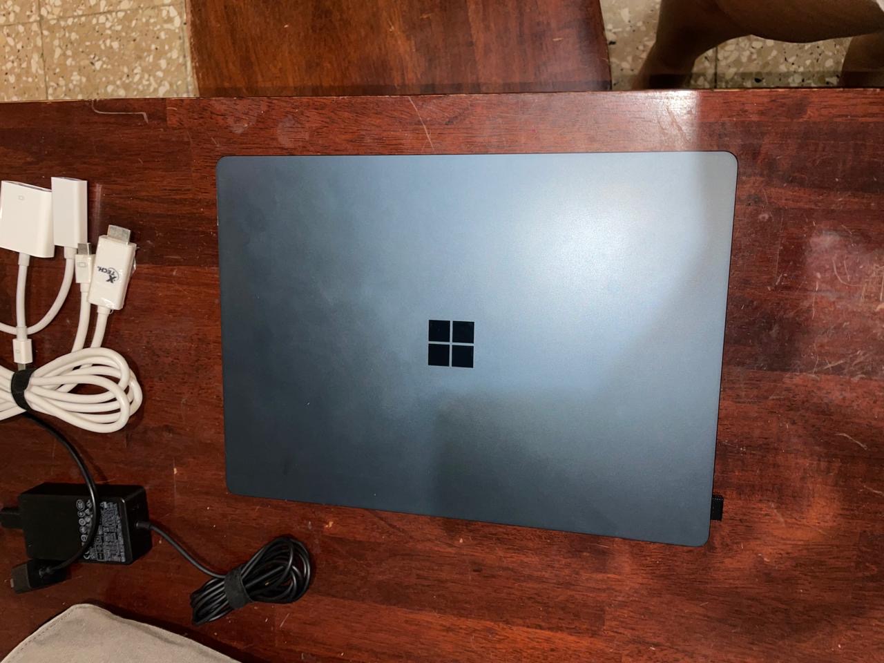 Vendo Lapto  Surface Microsft Como Nueva  Foto 7293140-1.jpg