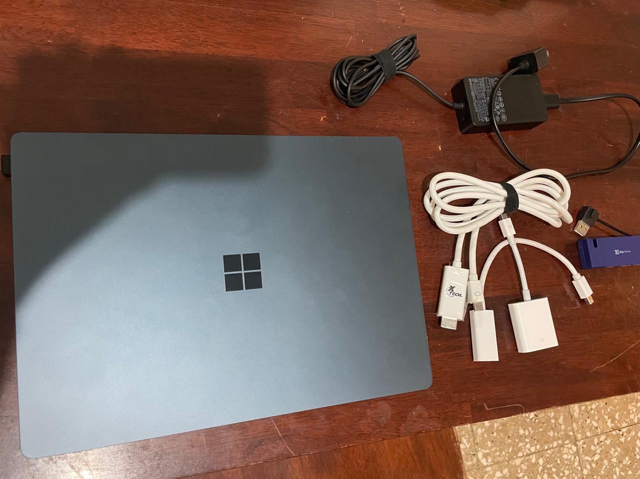 Vendo Lapto  Surface Microsft Como Nueva  Foto 7293140-2.jpg
