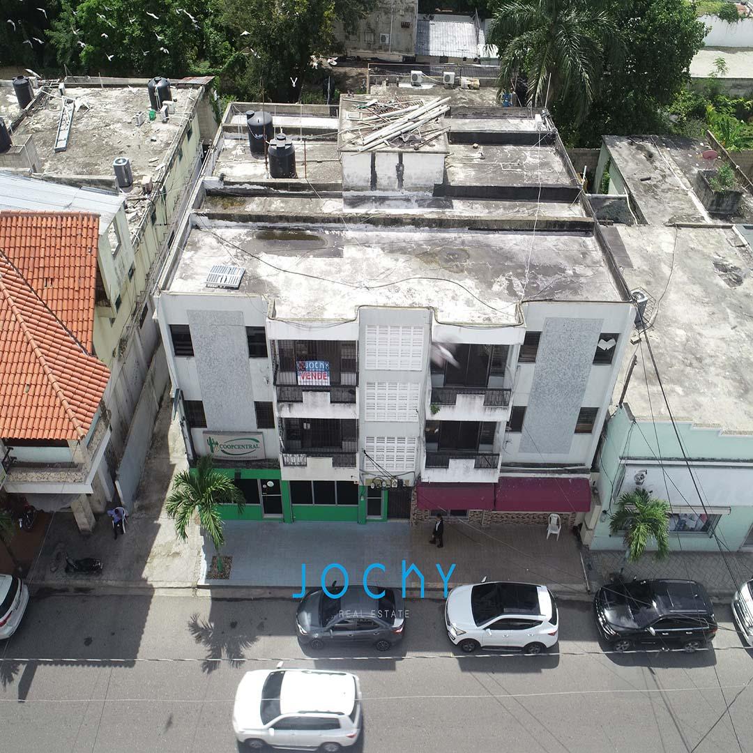 Jochy Real Estate vende edificio en el centro de la ciudad de La Roman Foto 7293144-2.jpg