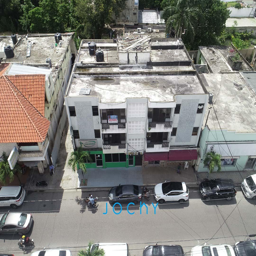 Jochy Real Estate vende edificio en el centro de la ciudad de La Roman Foto 7293144-3.jpg