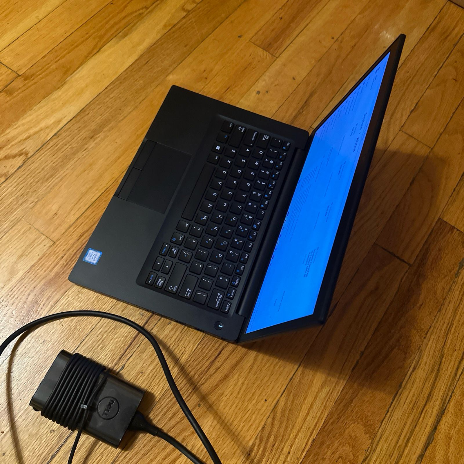 LAPTOP DELL 7490 TOUCH Foto 7293147-2.jpg