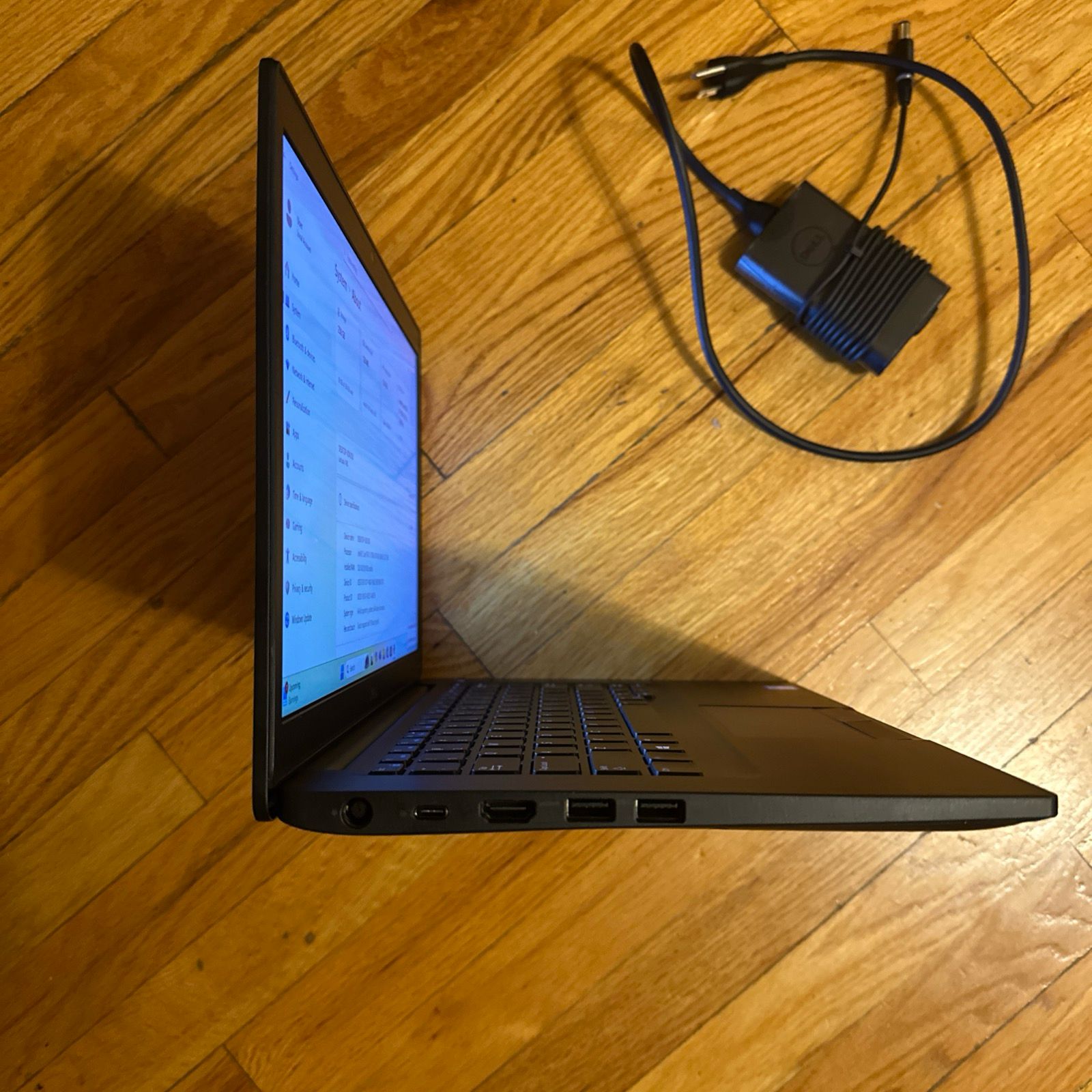 LAPTOP DELL 7490 TOUCH Foto 7293147-4.jpg
