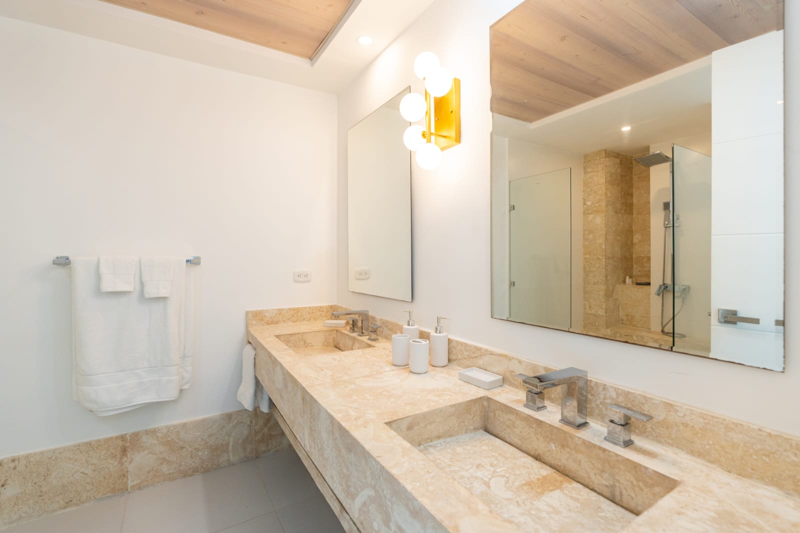 VENDO APARTAMENTO UBICADO EN JUAN DOLIO Foto 7293212-9.jpg