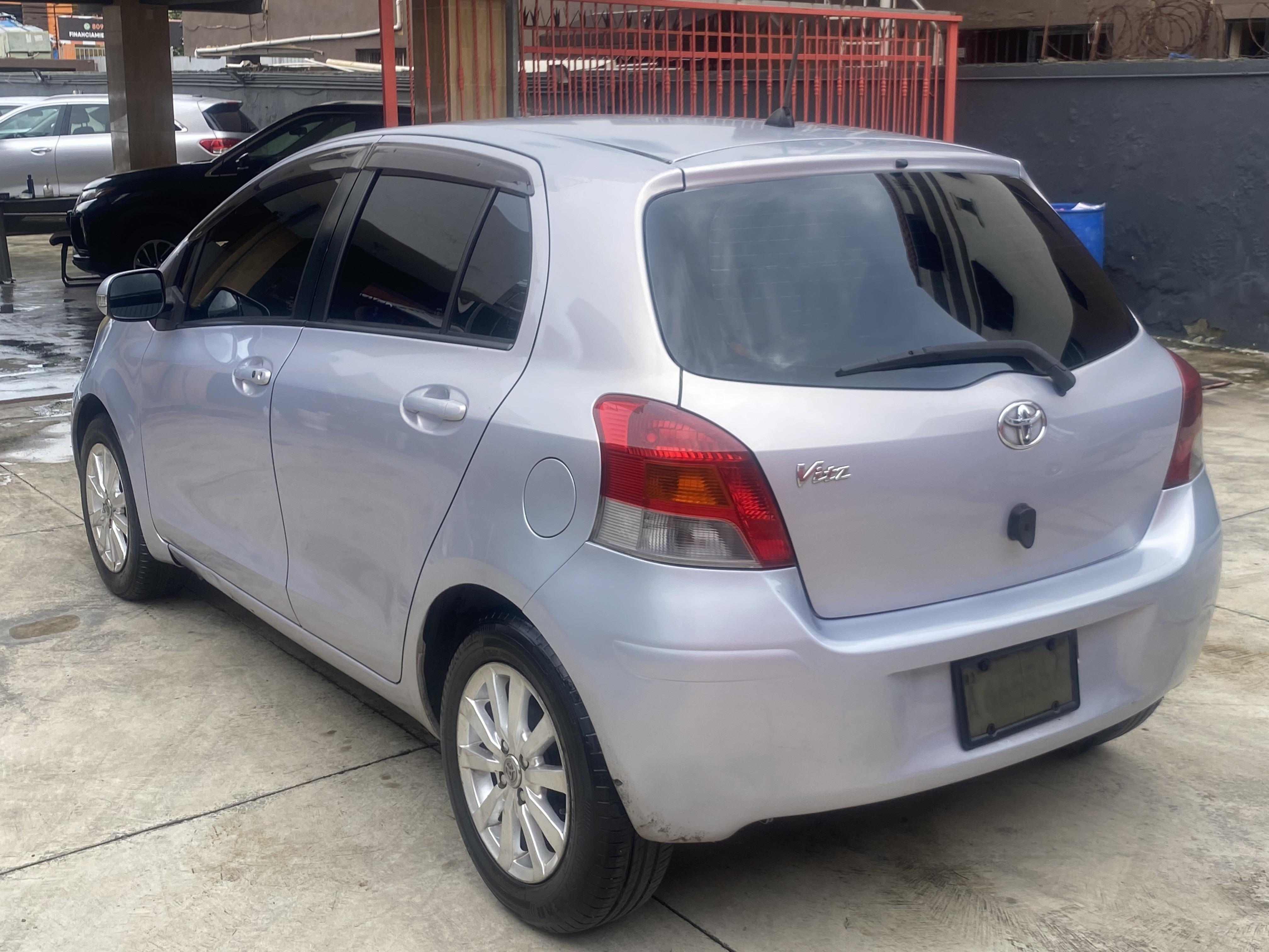 Toyota Vitz 4C 2009 Foto 7293241-3.jpg