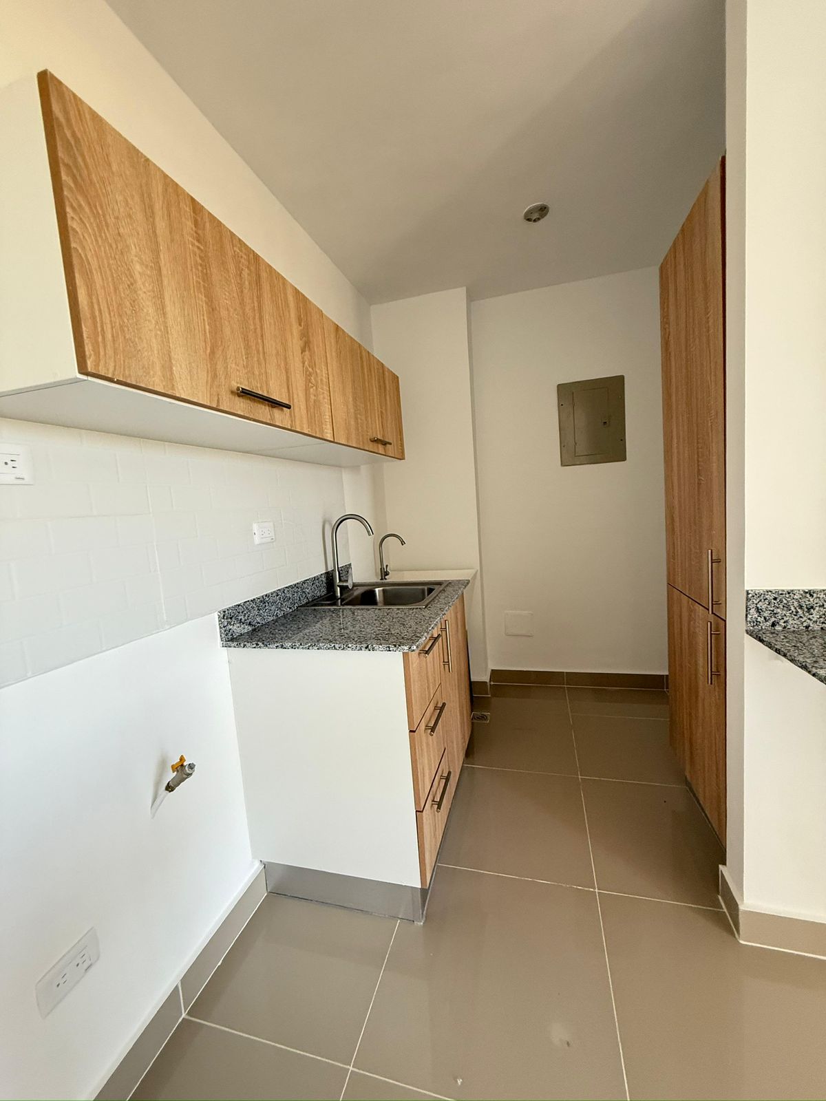 Vendo apartamentos LISTOS en Aut. Las américas Foto 7293269-5.jpg
