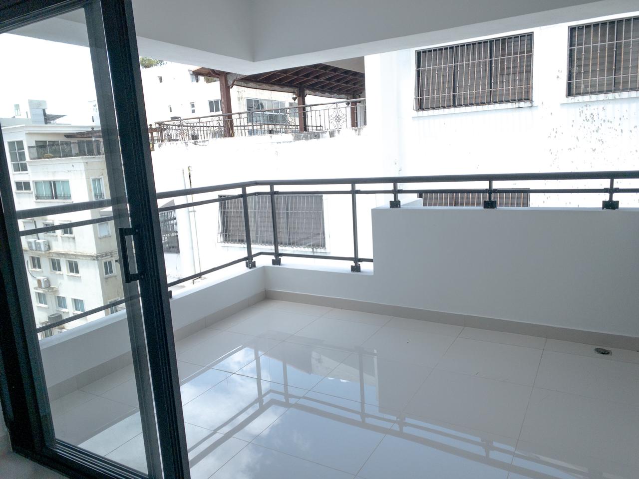 Alquiler de Apartamento en Torre Ensanche Serrallés Foto 7293360-4.jpg